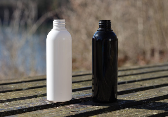 Rundflasche LOGO 100 ml in schwarz oder weiß // Gewinde 20/410 *SONDERPOSTEN*